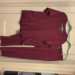 ￼Wonder Wink Renew women’s high waist slim leg wine set XL PETITE pant XL top